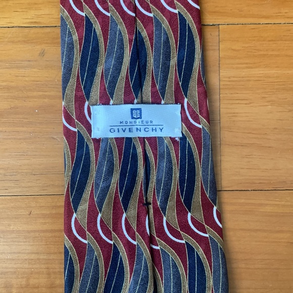 Mens Monsieur Givenchy Red Blue Gold Patterned Silk Tie Excellent Condition - Picture 2 of 6